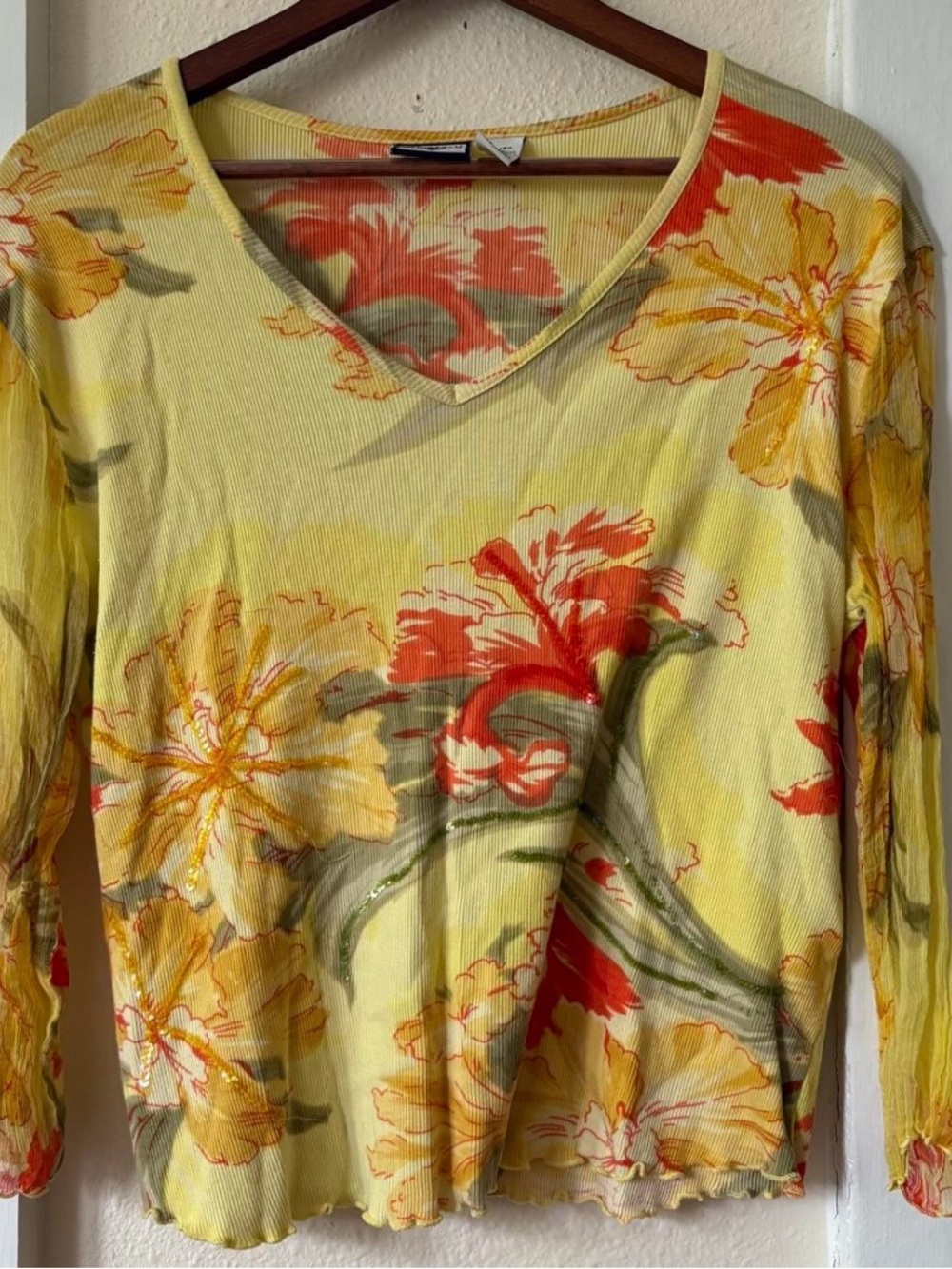 Women’s Floral V-Neck Top - Yellow / Red